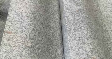 柳州芙蓉白S型拉丝面路沿石