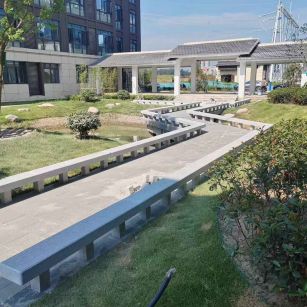 柳州 芝麻灰小区坐凳&栏杆安装效果