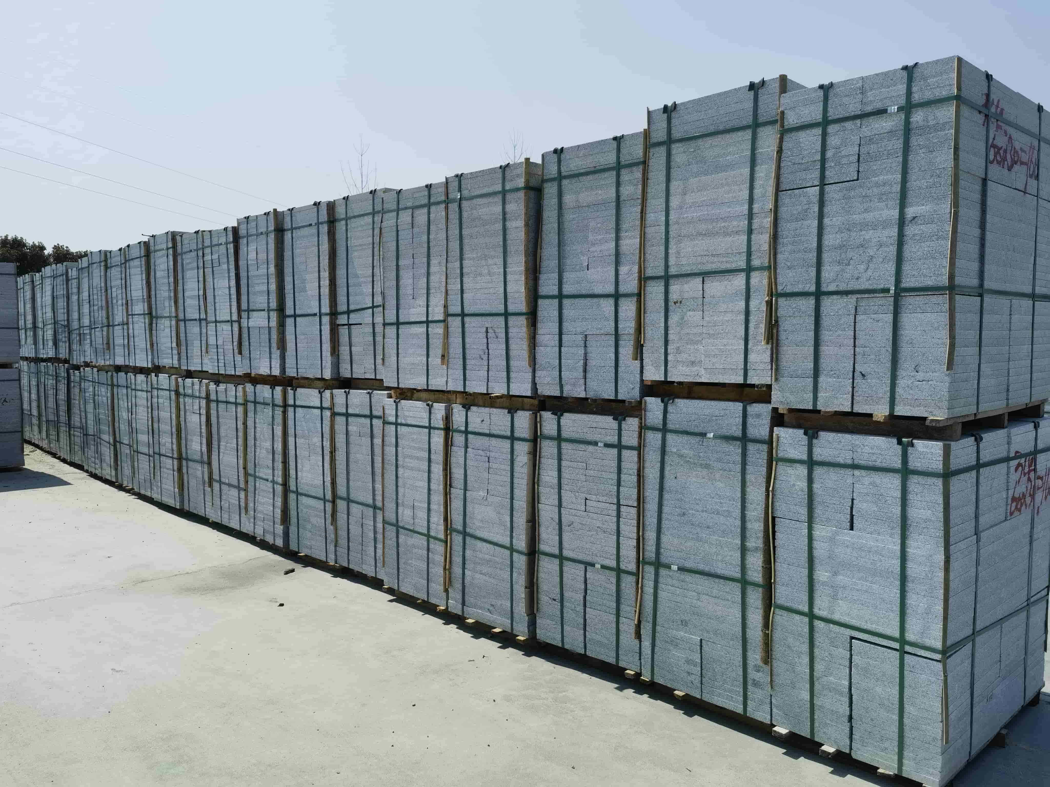 柳州芝麻白火烧300*600处理价：3公分23元，5公分28元