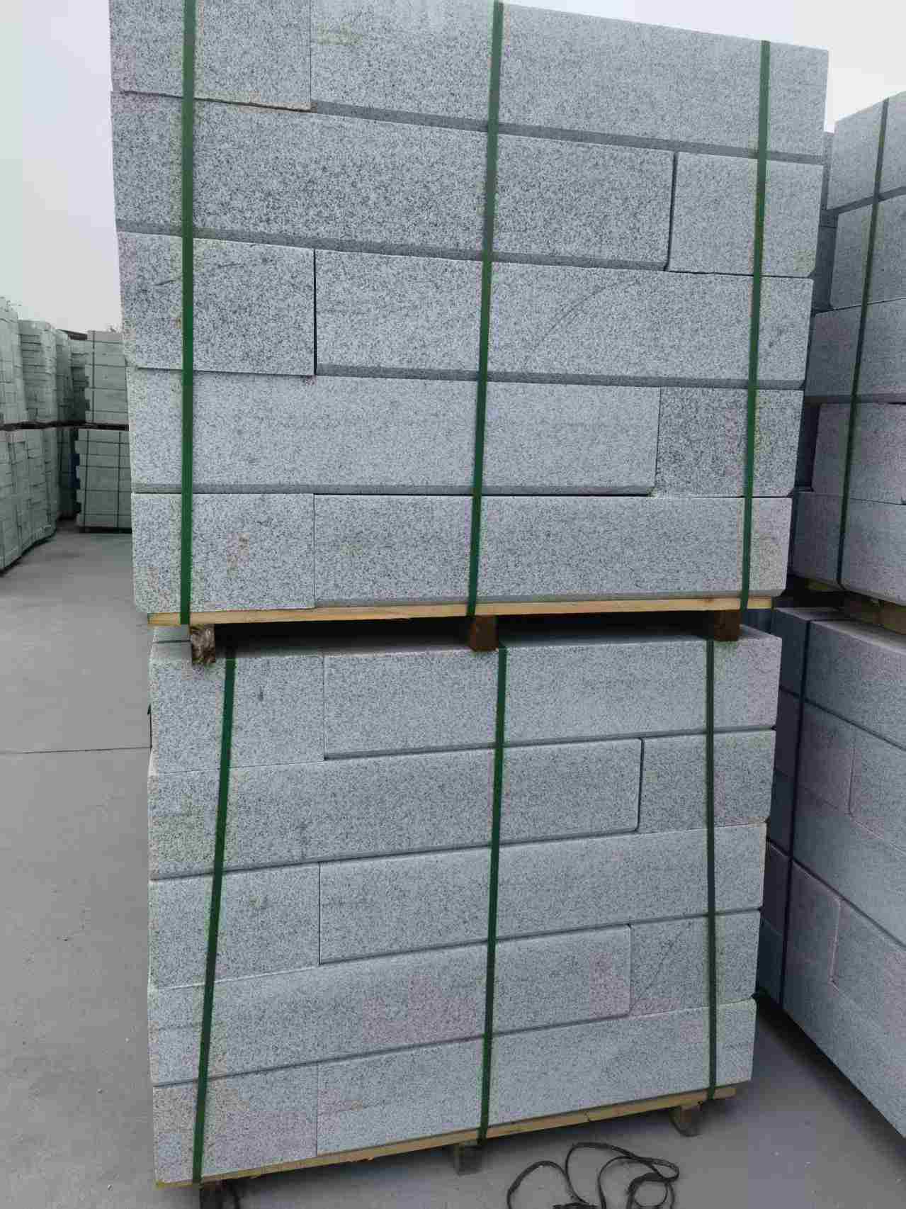 柳州芝麻白路沿石