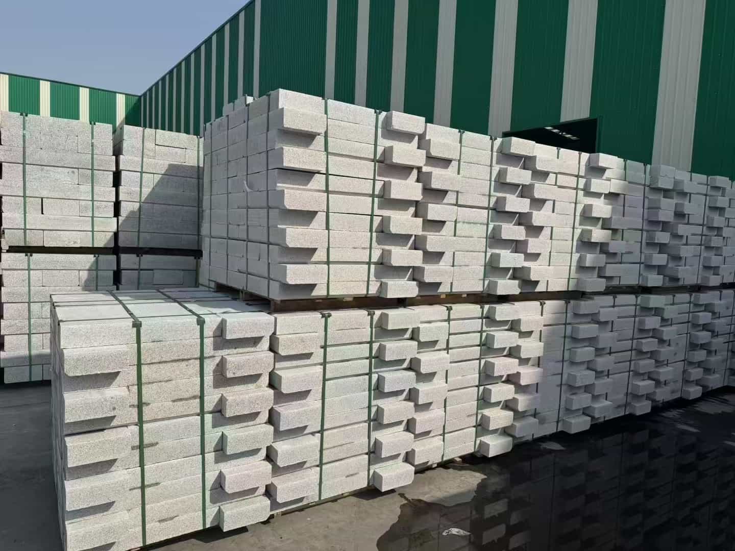柳州芝麻白路沿石