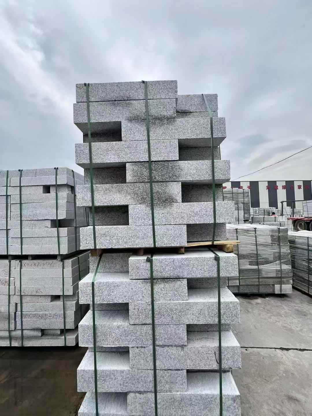 柳州 芙蓉白路沿石