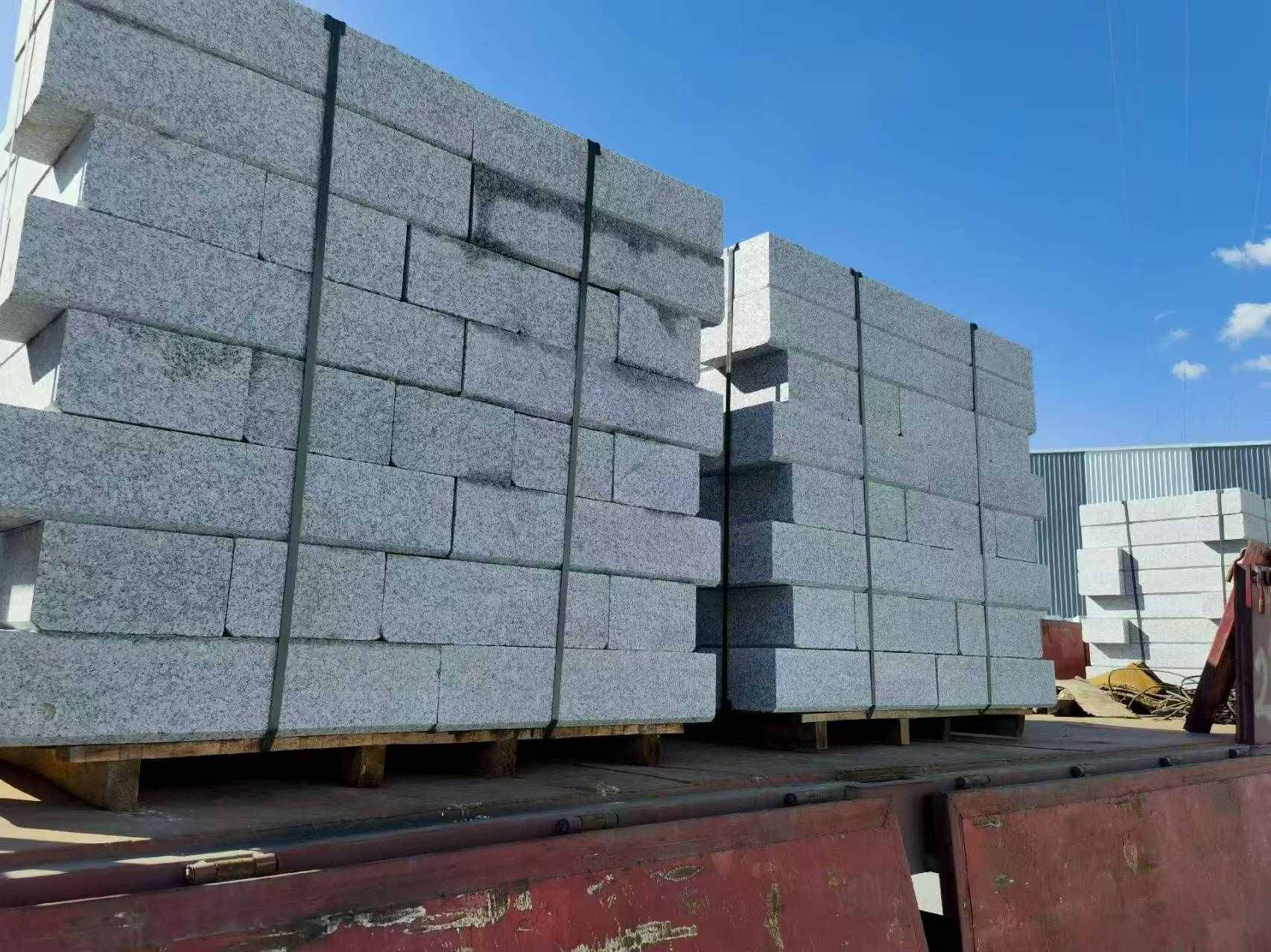 柳州 路沿石装车出货