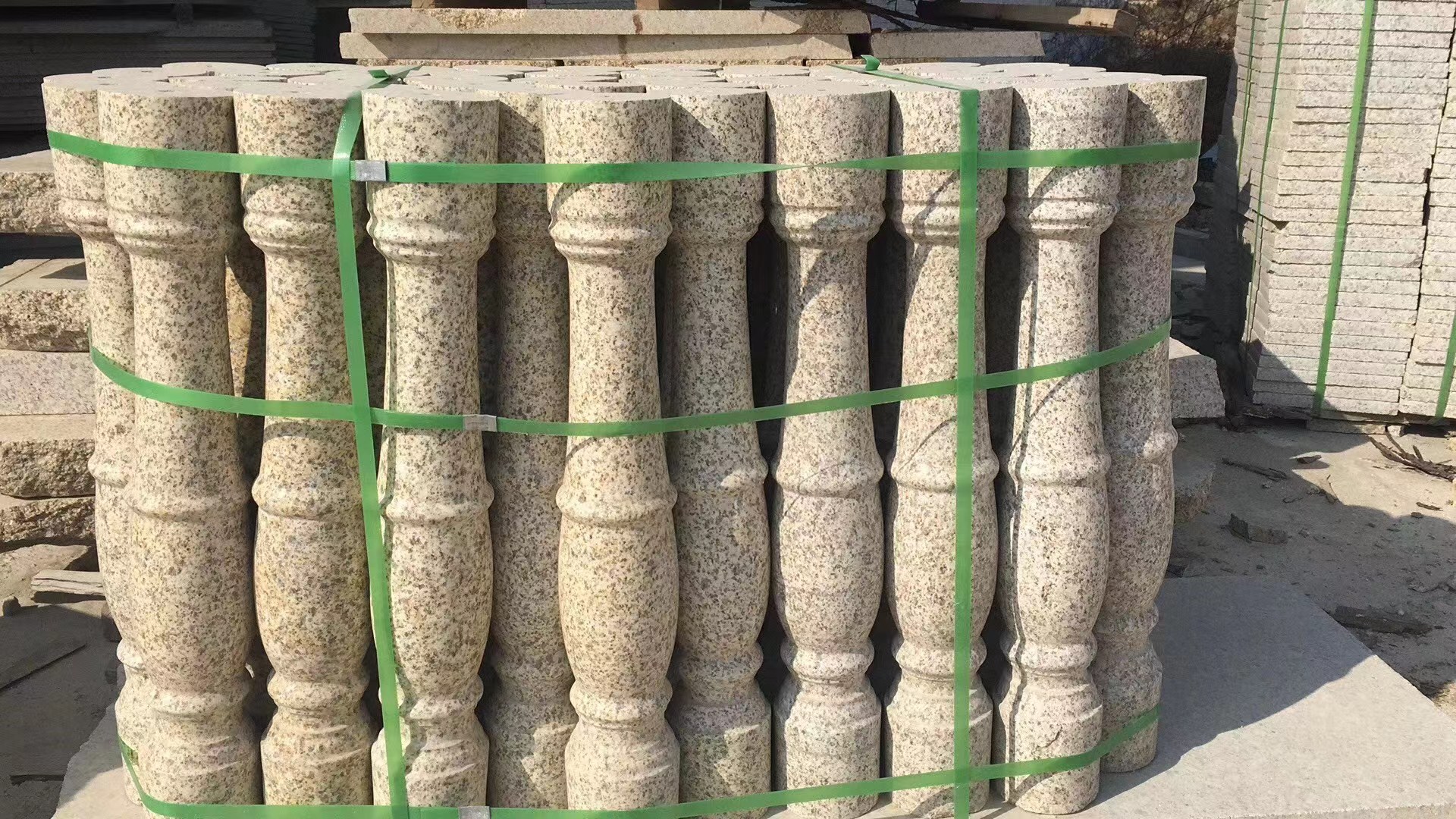 柳州黄金麻石栏杆扶手